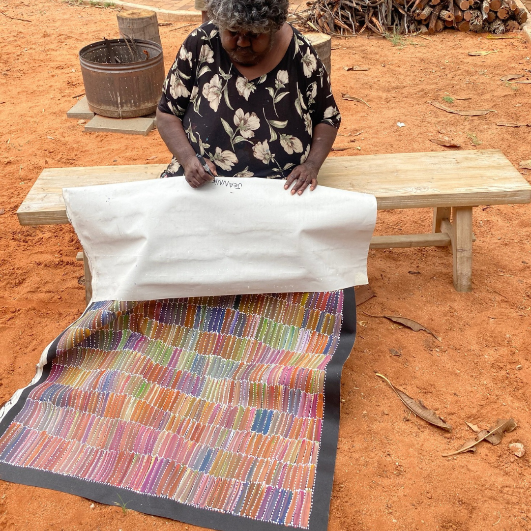 Jeannie Mills, wild yam, bush medicine, Yam Dreaming, Aboriginal Artist, Utopia, Famous artist, Indigenous Artist, bush medicine, fine art